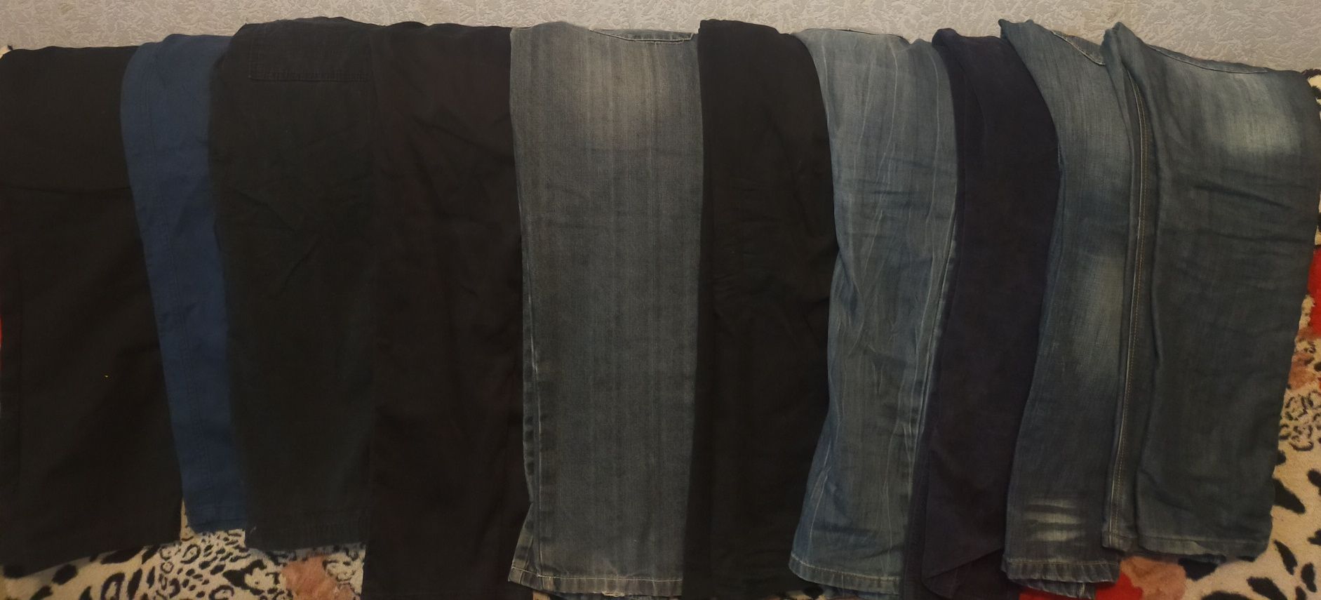 Продам джинси 6-8 років