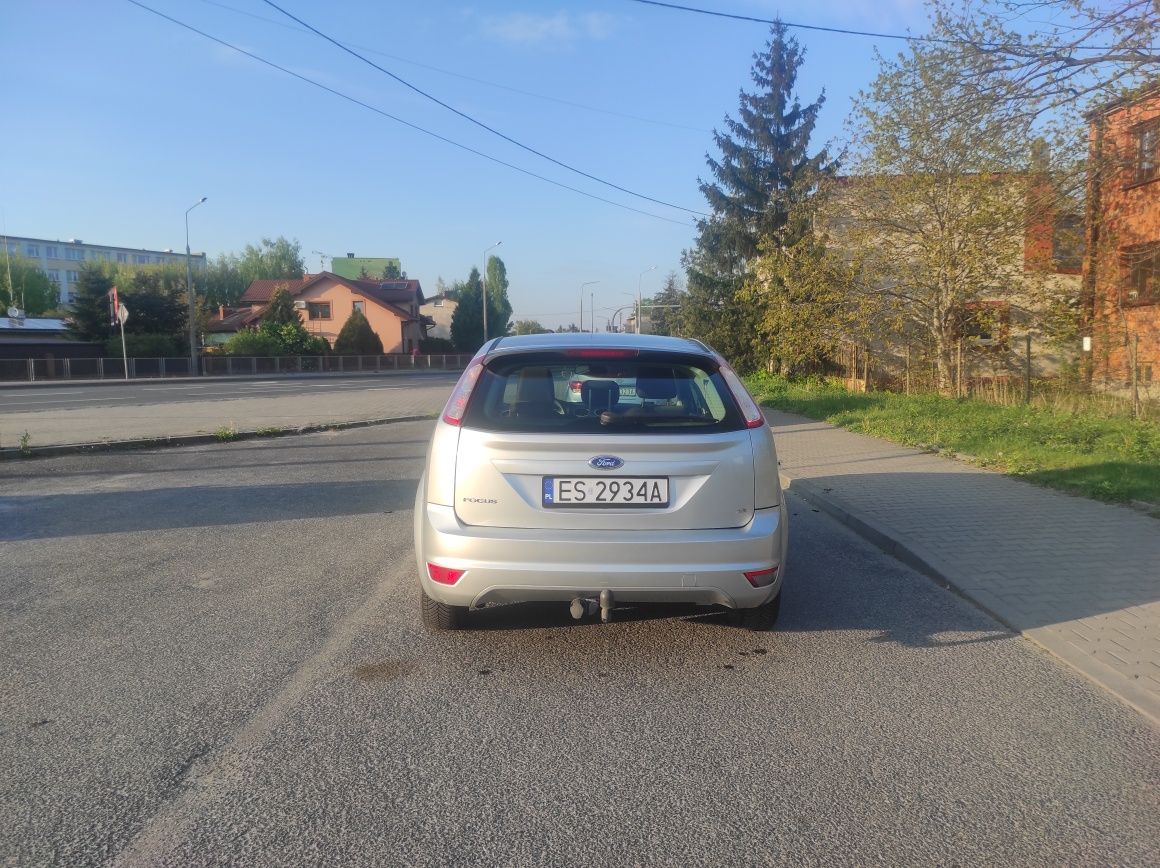 Ford Focus 1.6 benzyna 2010