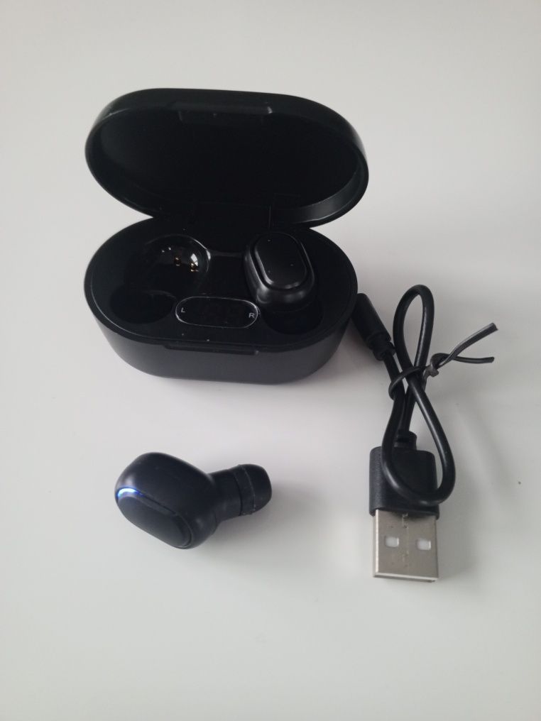Nowe Słuchawki bezprzewodowe z powerbank