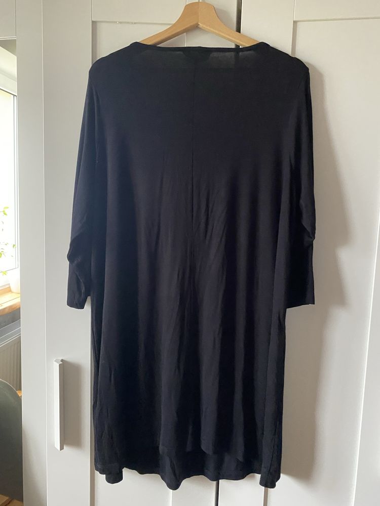 Czarna elastyczna tunika z wiskozy plus size 48 Yours
