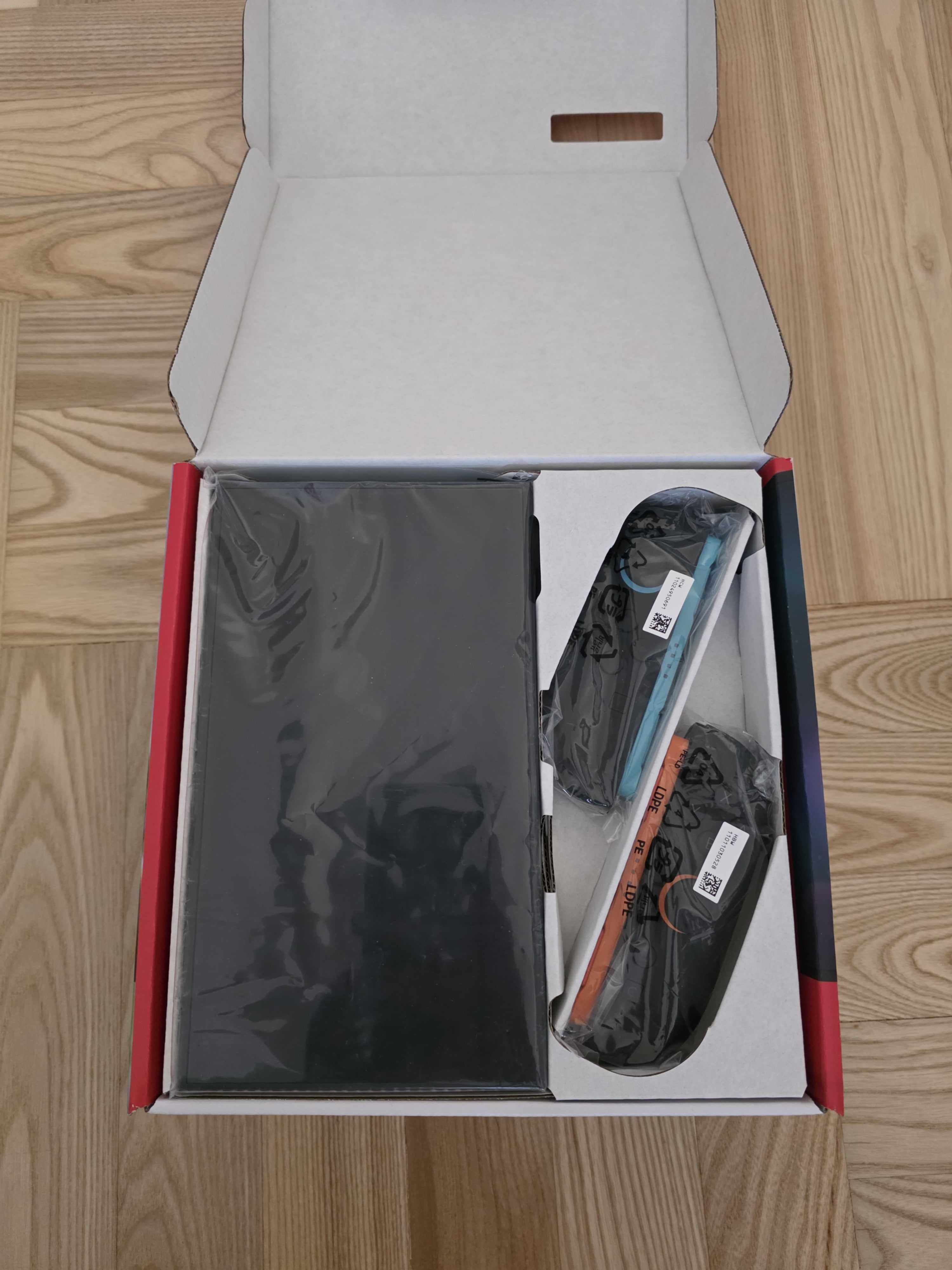 Nintendo Switch 2 + etui
