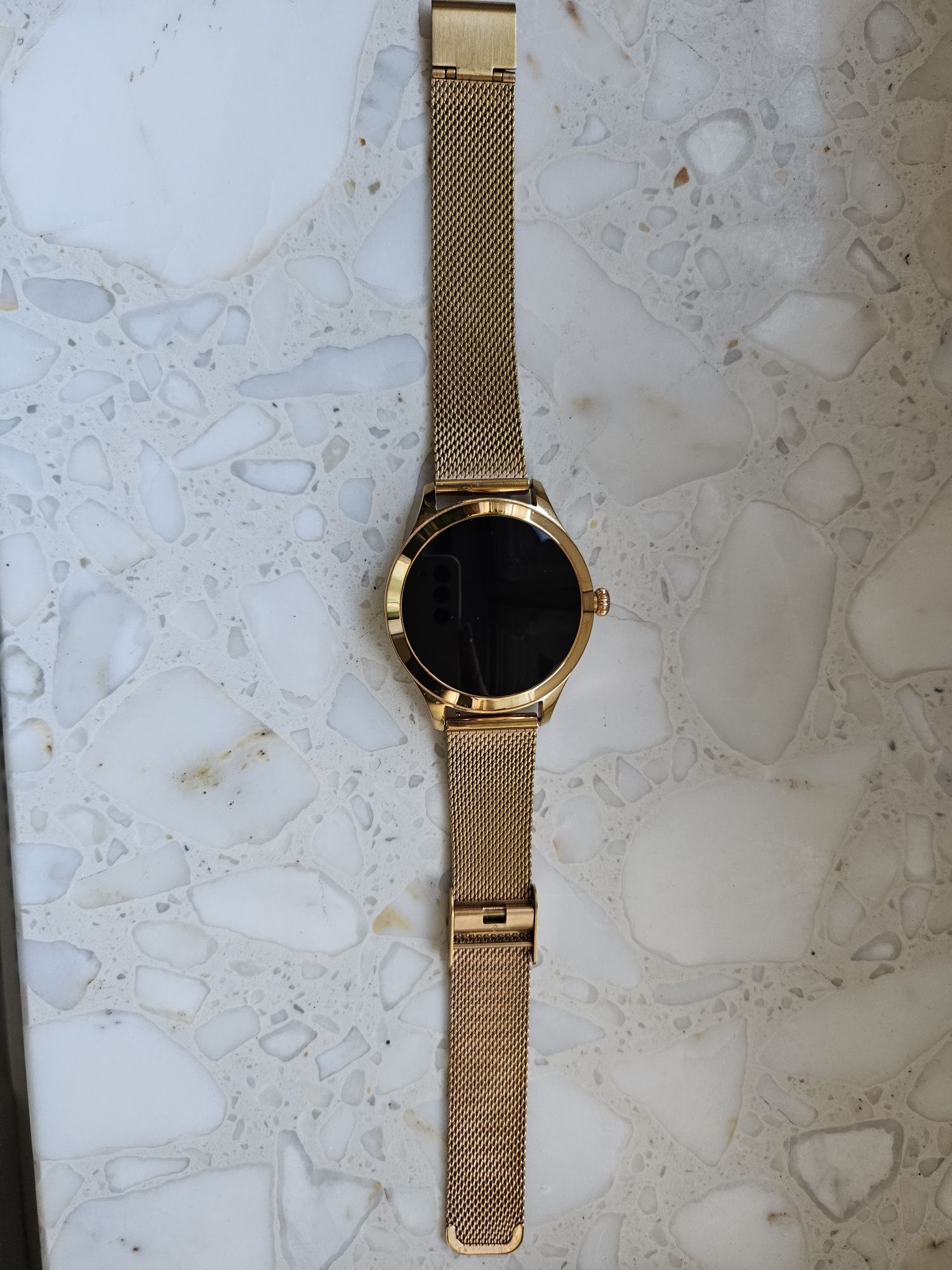 Smartwatch MAXCOM Gold