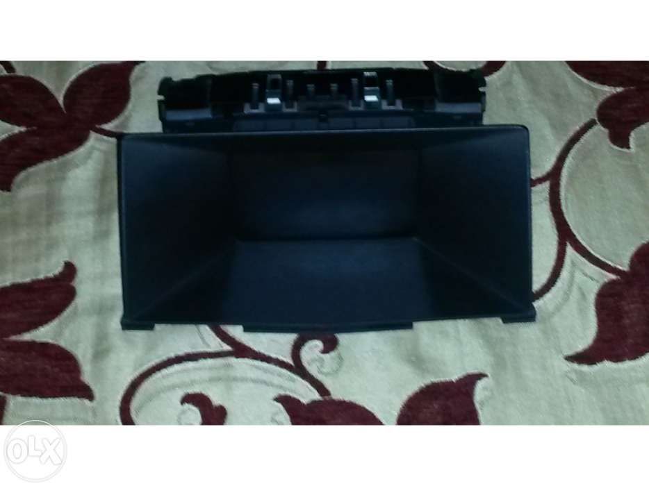 Vendo rádio Opel Astra CD30 (em preto) + BID (com moldura)