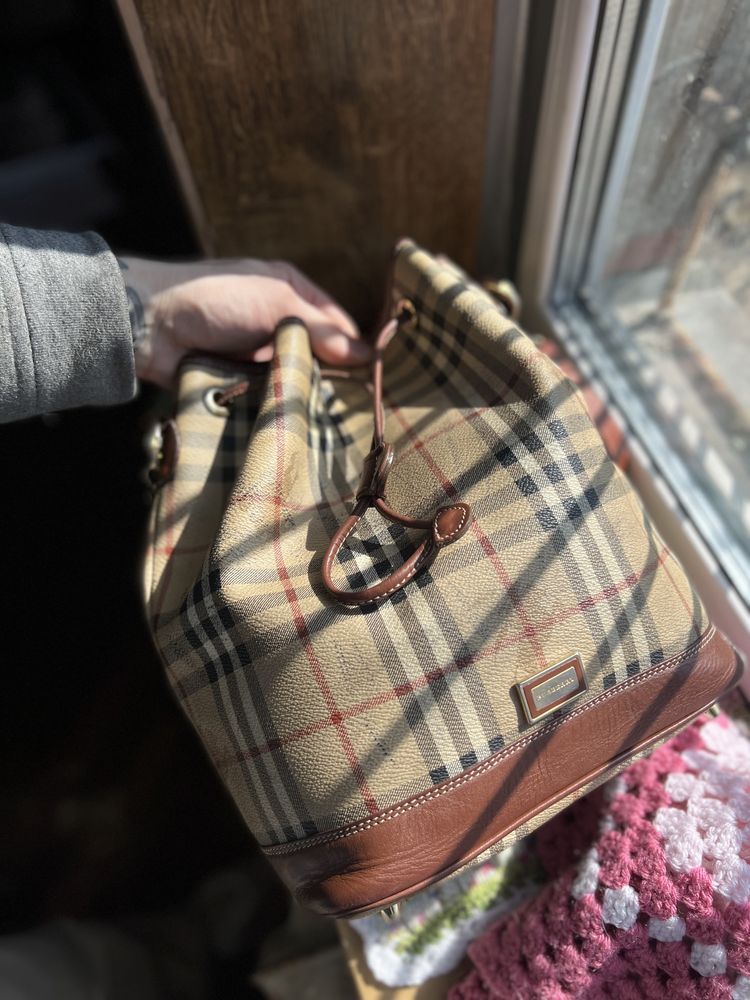Сумка кожаная на длинном ремне Burberry оригинал номерная
