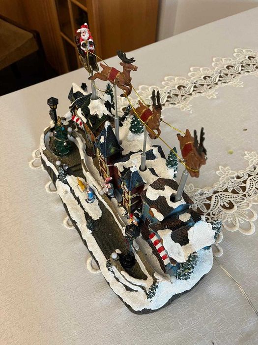 Nowa Multimedialna Szopka swiateczna miasteczko z reniferami