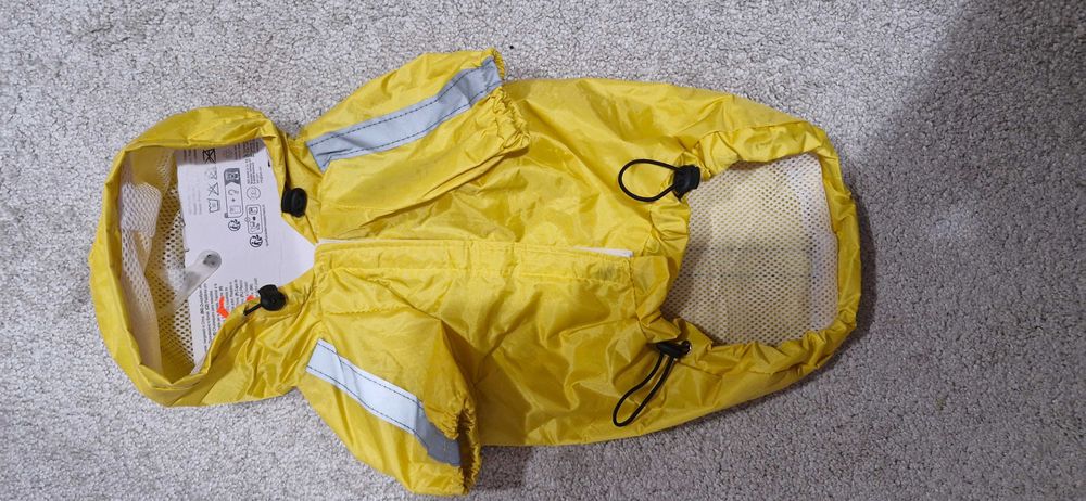 Курточка-непромокайка на собачку