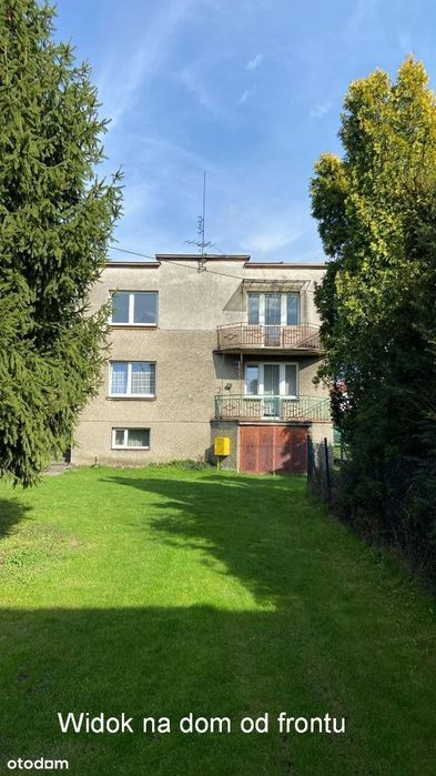 Dom w atrakcyjnej lokalizacji, ładna działka 12 a