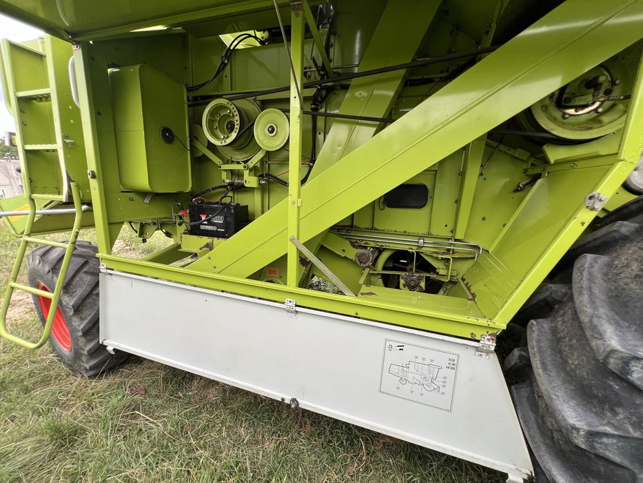 Свіжопривезений комбайн Claas dominator 48s гідравлічна вигрузна