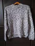 Nowy sweter ze srebrną nitką rozm.S