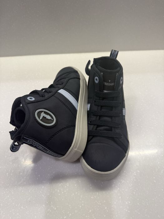 Кросівки демосезоні Trussardi 28