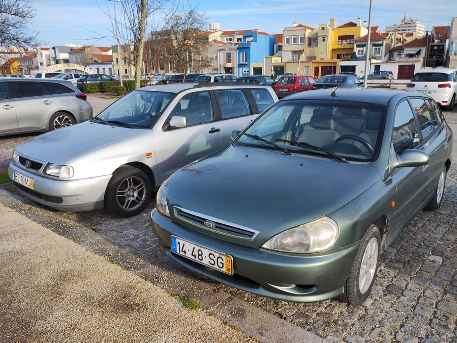 Kia Rio 2001 gasolina em muito bom estado!