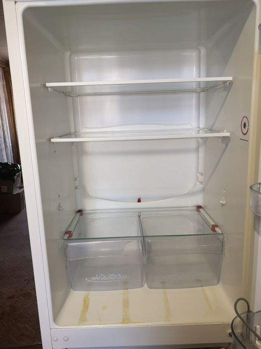 Холодильник двокамерний Snaige.