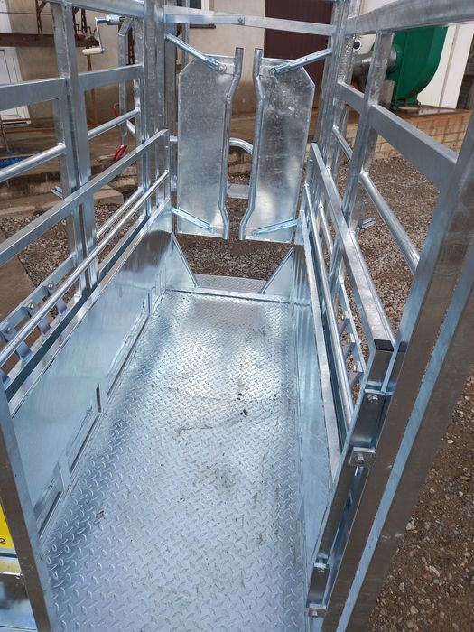 Klatka dla bydła, poskrom