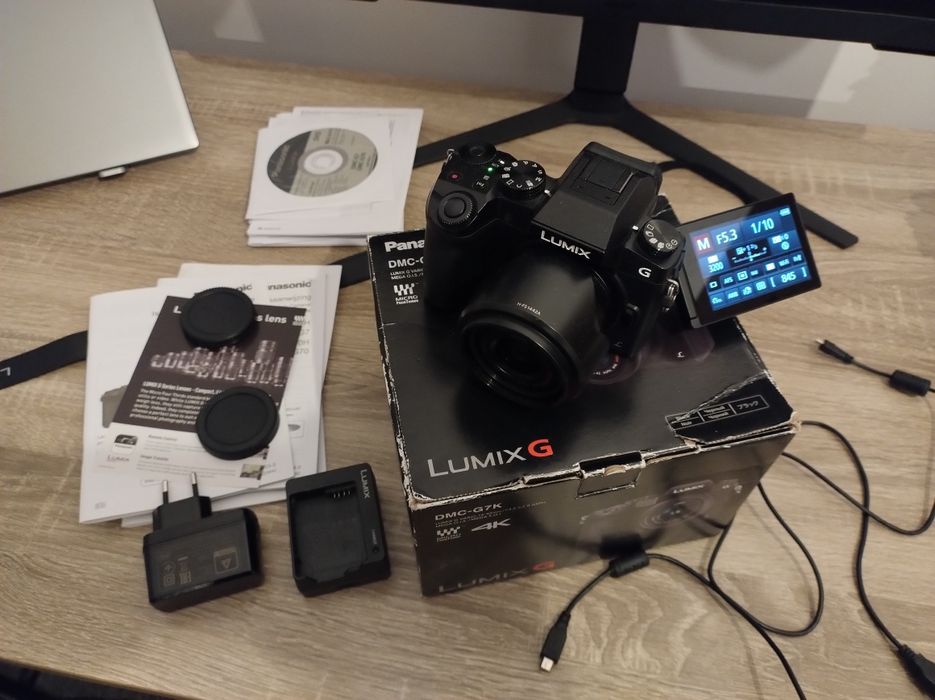 Aparat fotograficzny Lumix G7 DMC-G7K Panasonic bezlusterkowiec