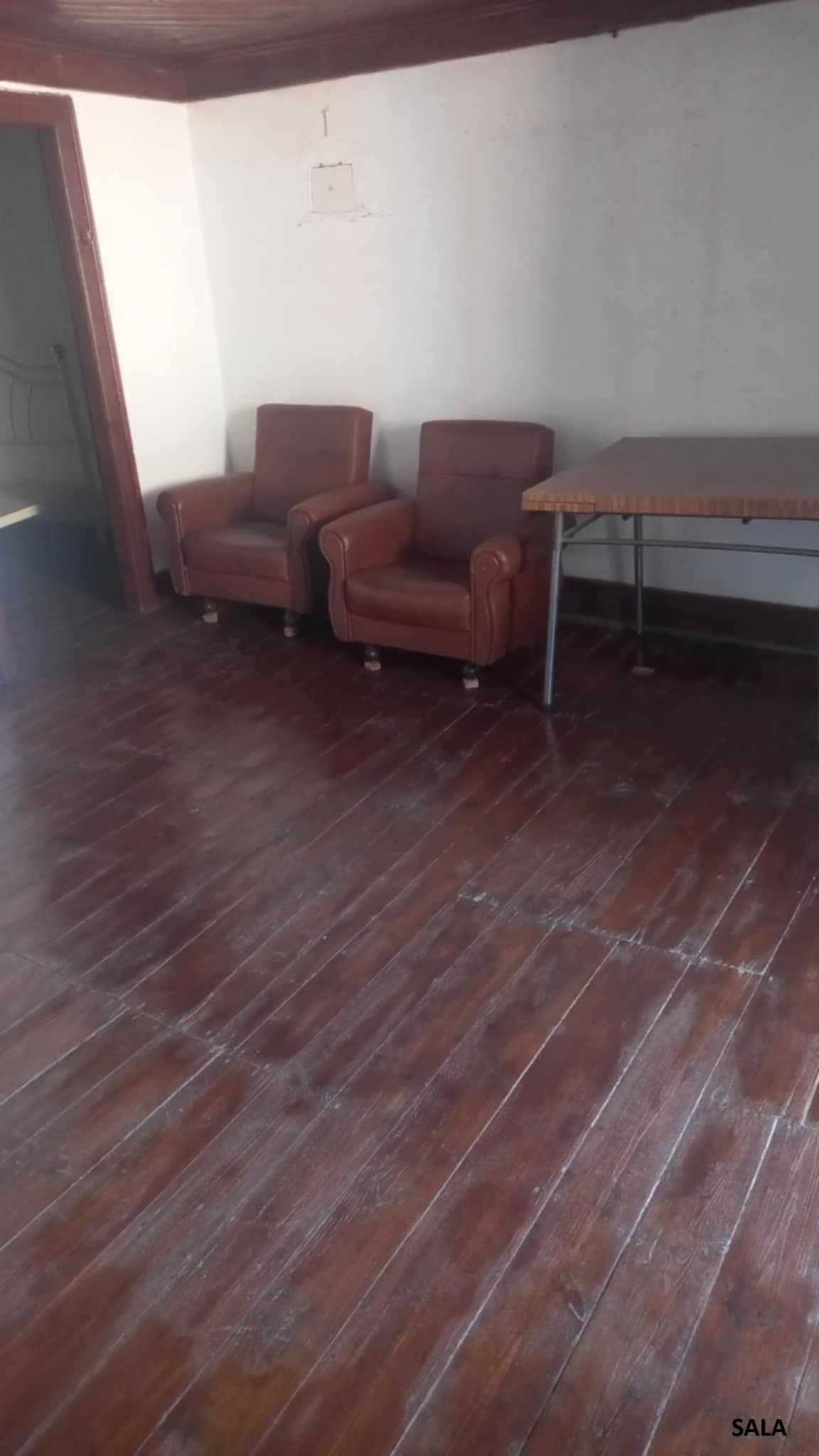Moradia em banda à venda