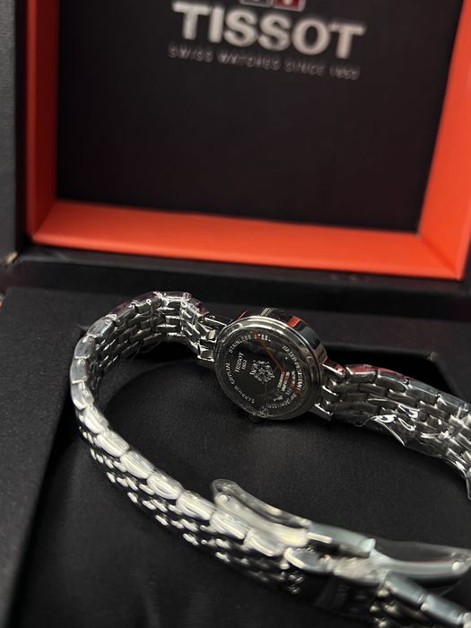 Жіночий годинник Tissot Lovely, женские часы Tissot