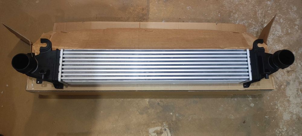 радіатори Buick Envision