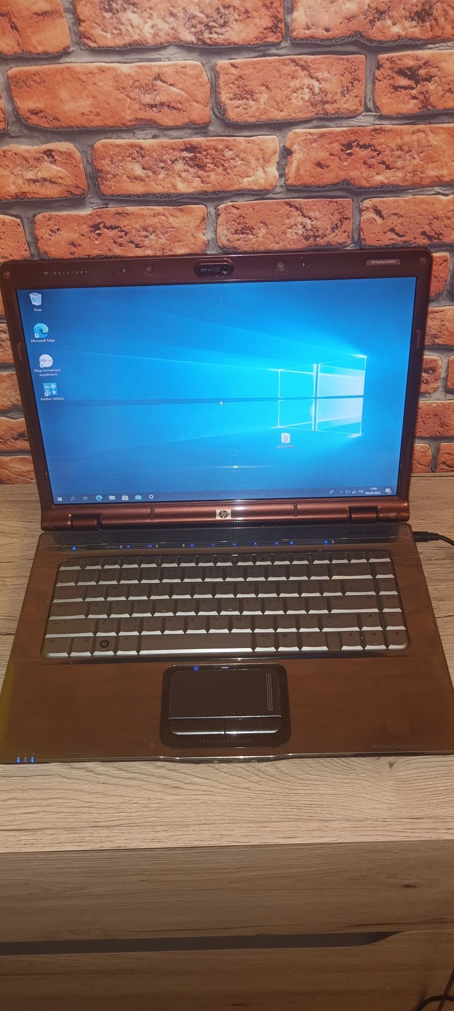 Sprzedam laptopa hp pavilion dv6700  special edition.
