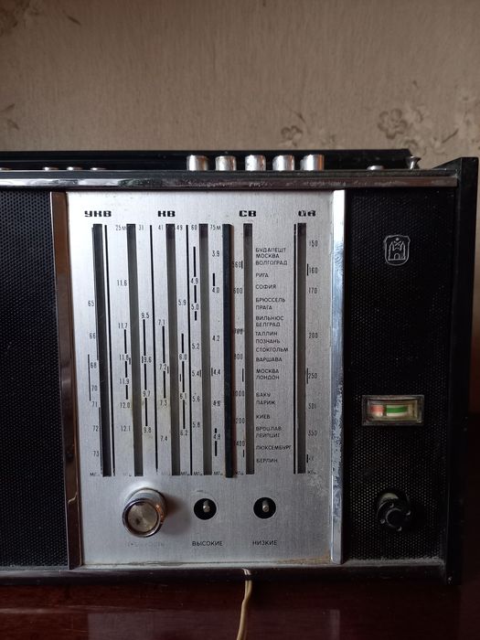 Рабочий Радиоприемник Рига 104 из Ссср.
