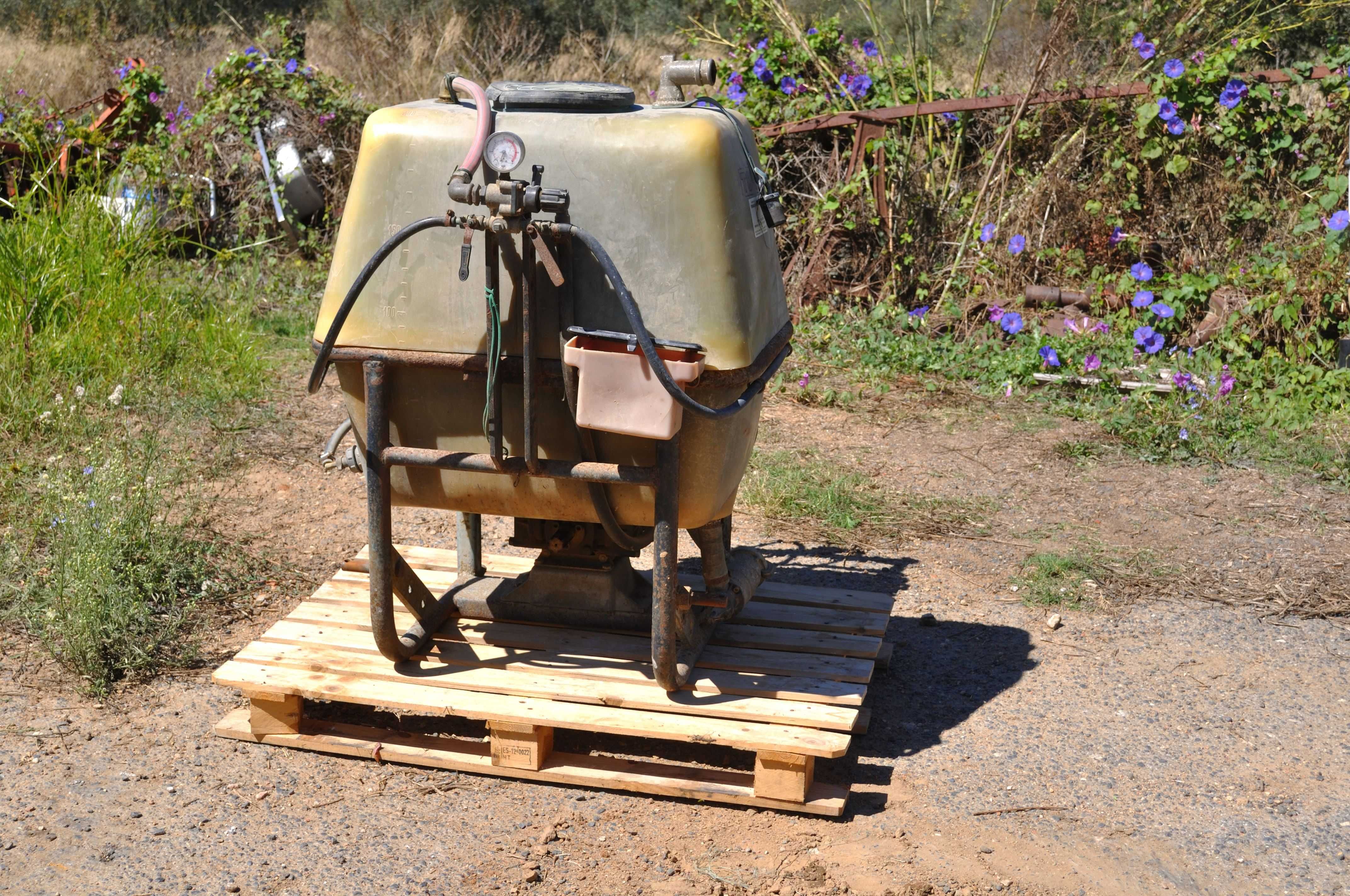 pulverizador tomix 200 litros com mangueira e pistola