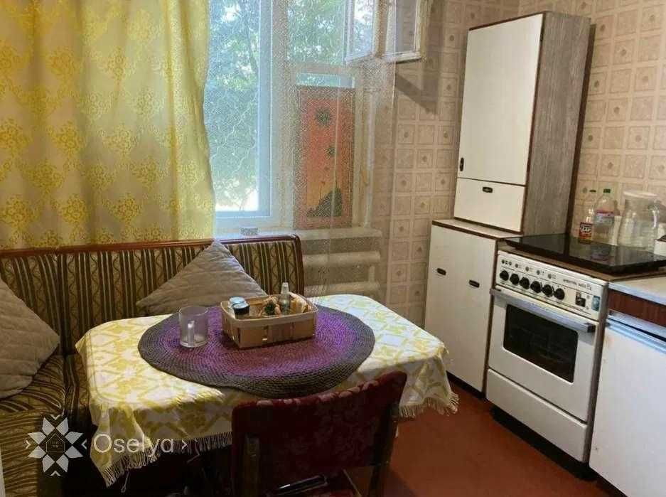 Продаж 2-кімнатної квартири на Троєщині Радунська 18А ТРЦ Район