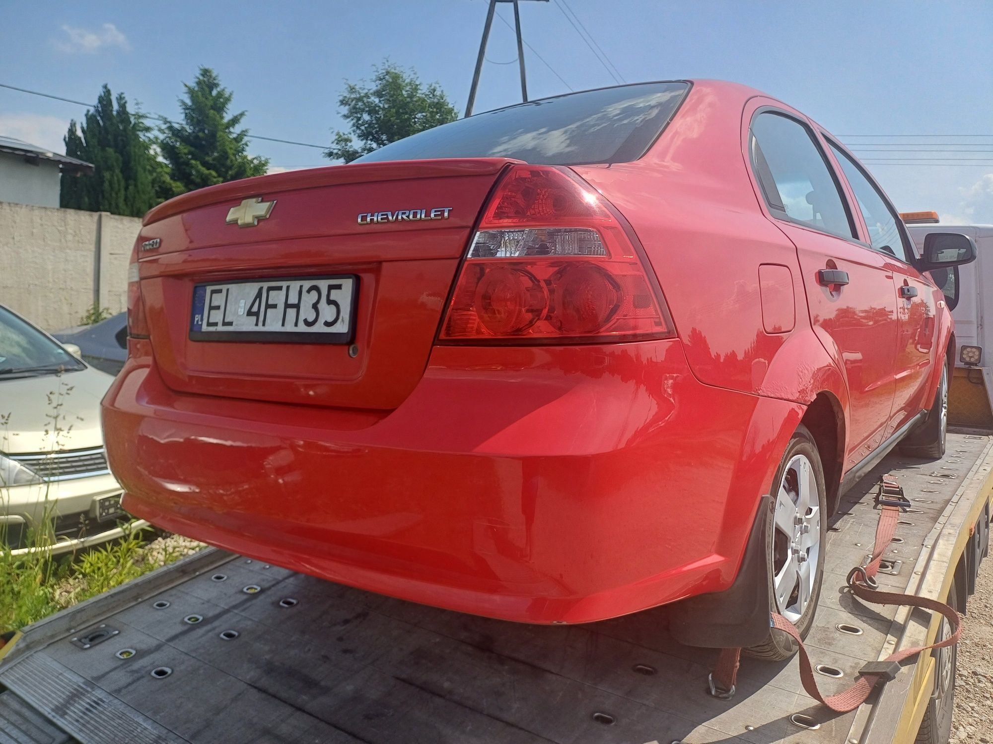 Дверка  крило капот бампер до шевроле авео т250