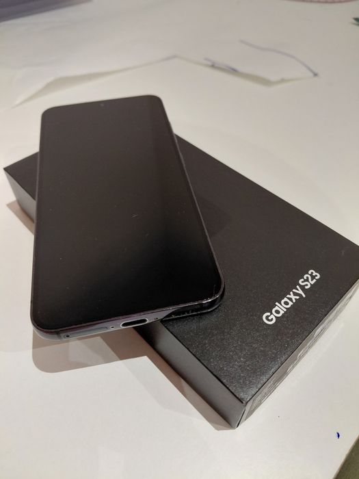 S23. Black 256Gb