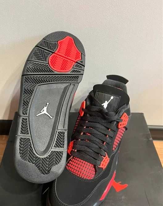 Jordan 4 Retro Red Thunder R.43