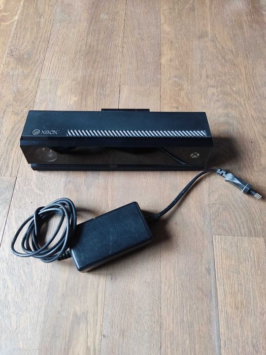 X box one x + kinekt