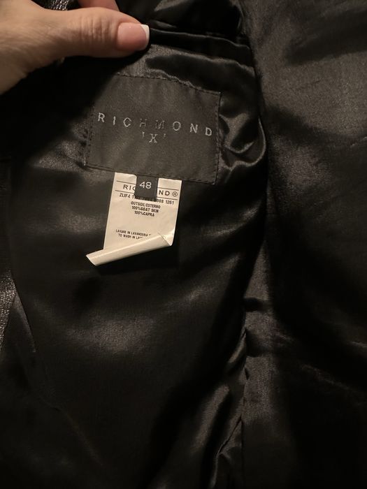 Куртка фірмова шкіряна