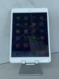 Apple iPad mini модель A1432 16Gb Wi-Fi белый