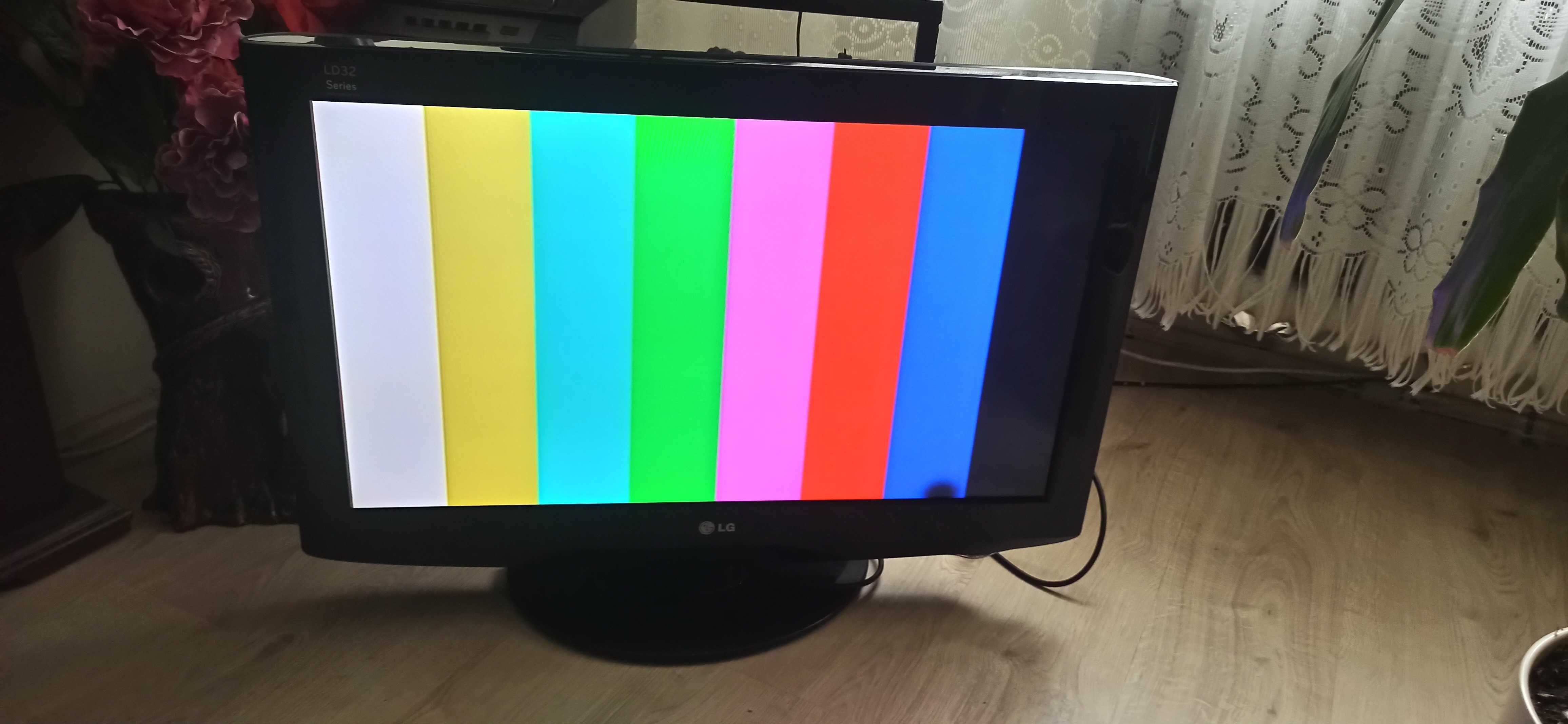 tv/monitor LG 32LD320 VGA DVB-T analog