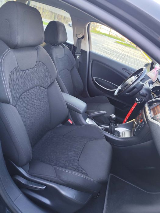 Citroen C5 x7/2011r/2.0HDI/manual/6biegów/db. wyposaż./bez pneumatyki