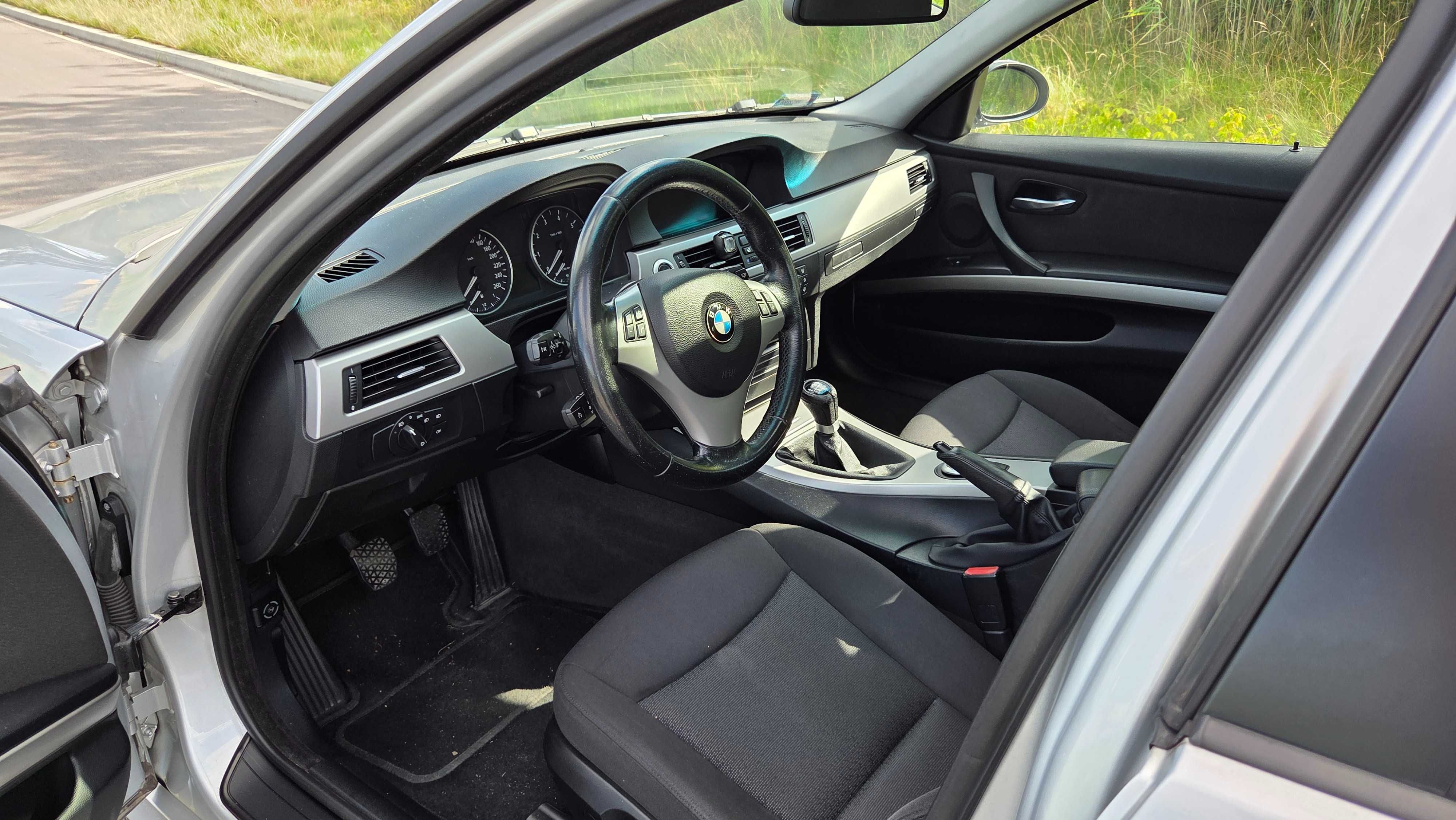BMW Seria 3 E90 320i 2.0 Benzyna + LPG Manual Navi Xenon Szyberdach
