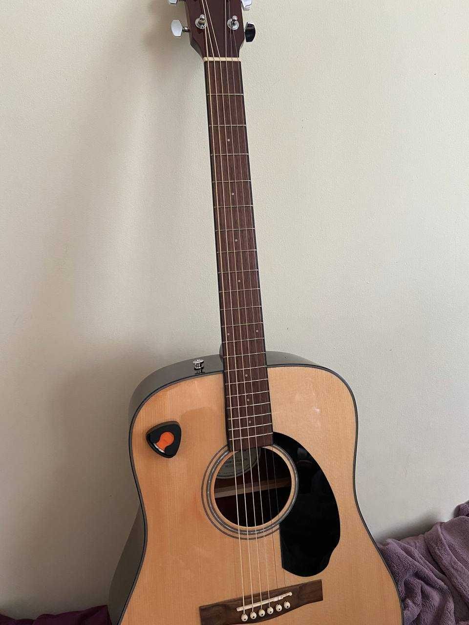 Gitara akustyczna Fender