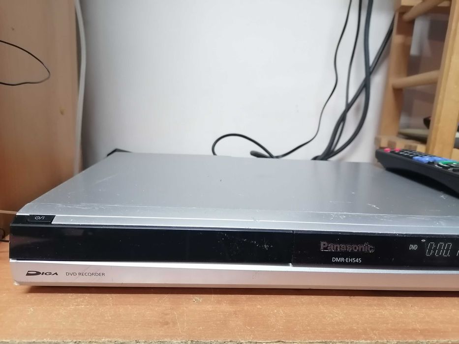 Nagrywarka Panasonic DMR-EH545 USB HDMI kopiarkaDVD-RW/HDD 250GB PILOT