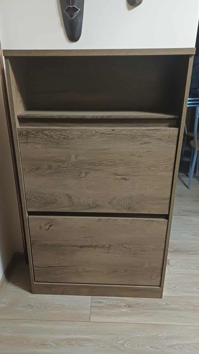 Sprzedam szafkę na buty