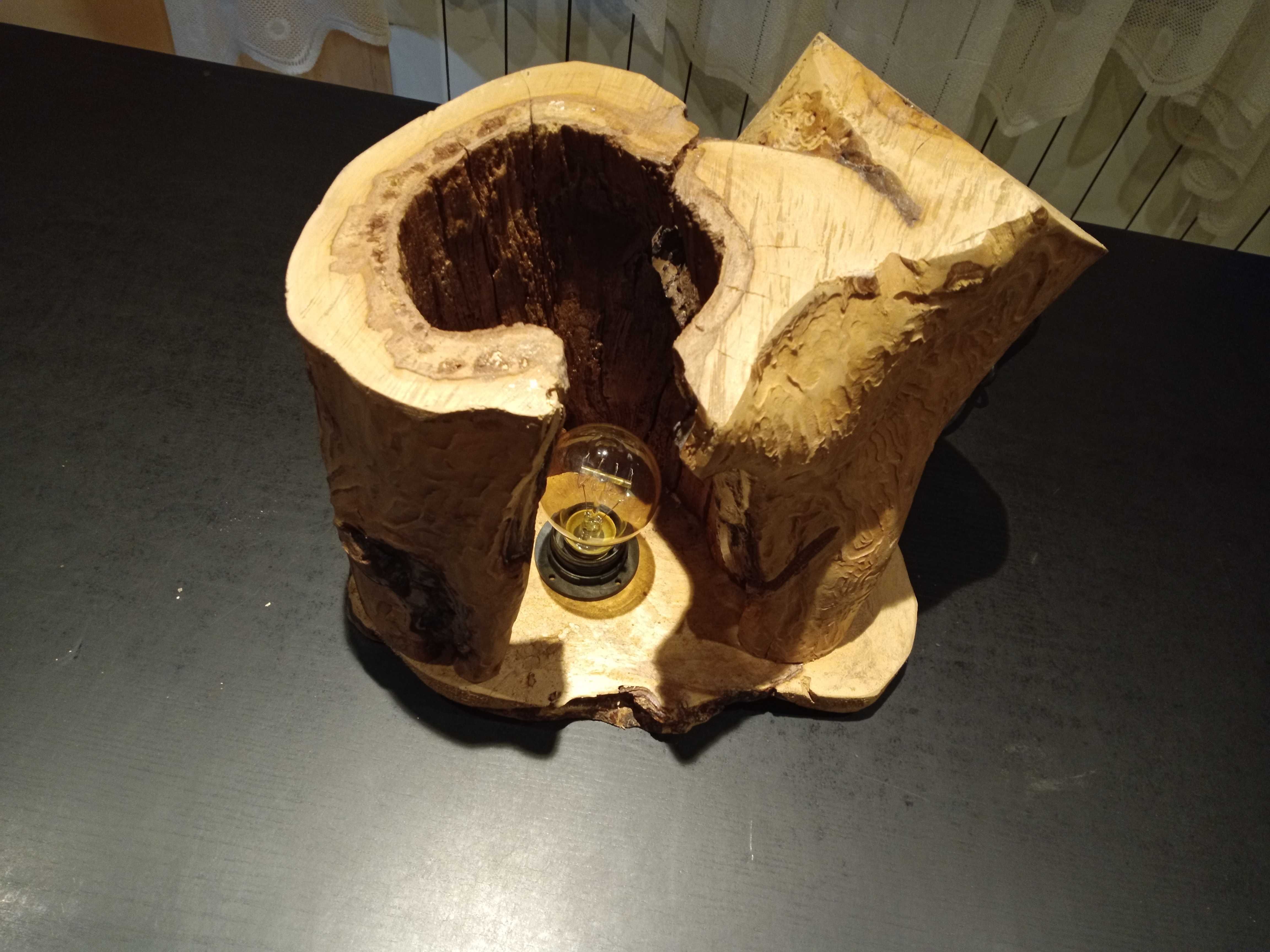 Lampa  drewniana