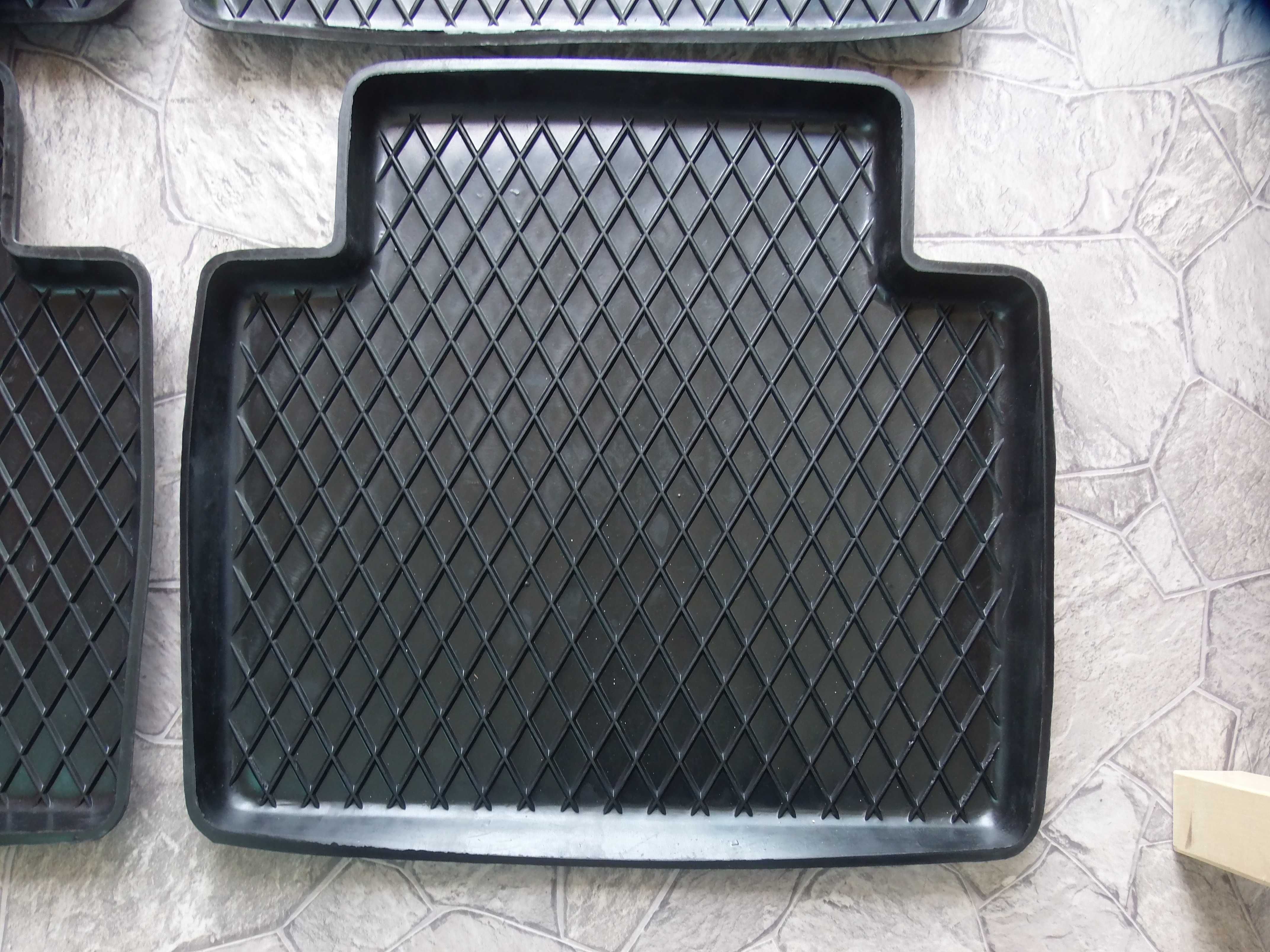 Dywaniki Gumowe Mazda 6 Premacy 626 323 CX-5 CX-7 CX-9 MX-3