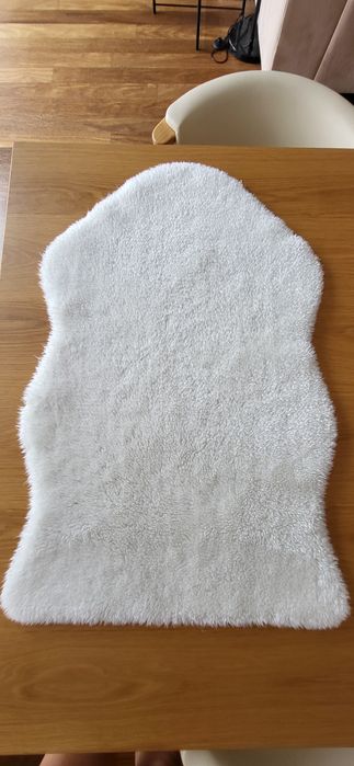 TOFTLUND IKEA - Pele de carneiro falsa