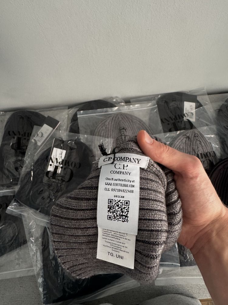 Шапка CP Company | СП Компани