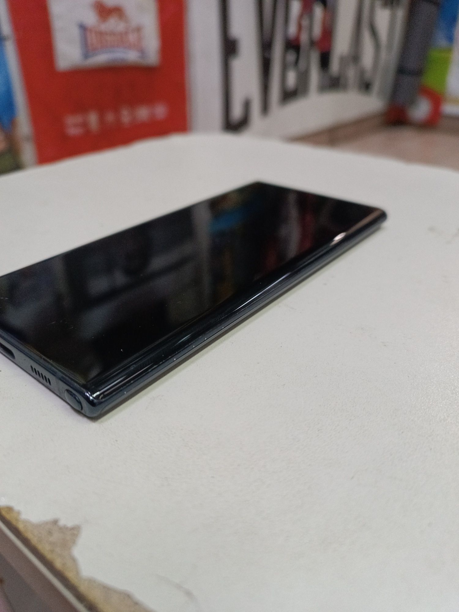 Продам Samsung galaxy note 10+ plus