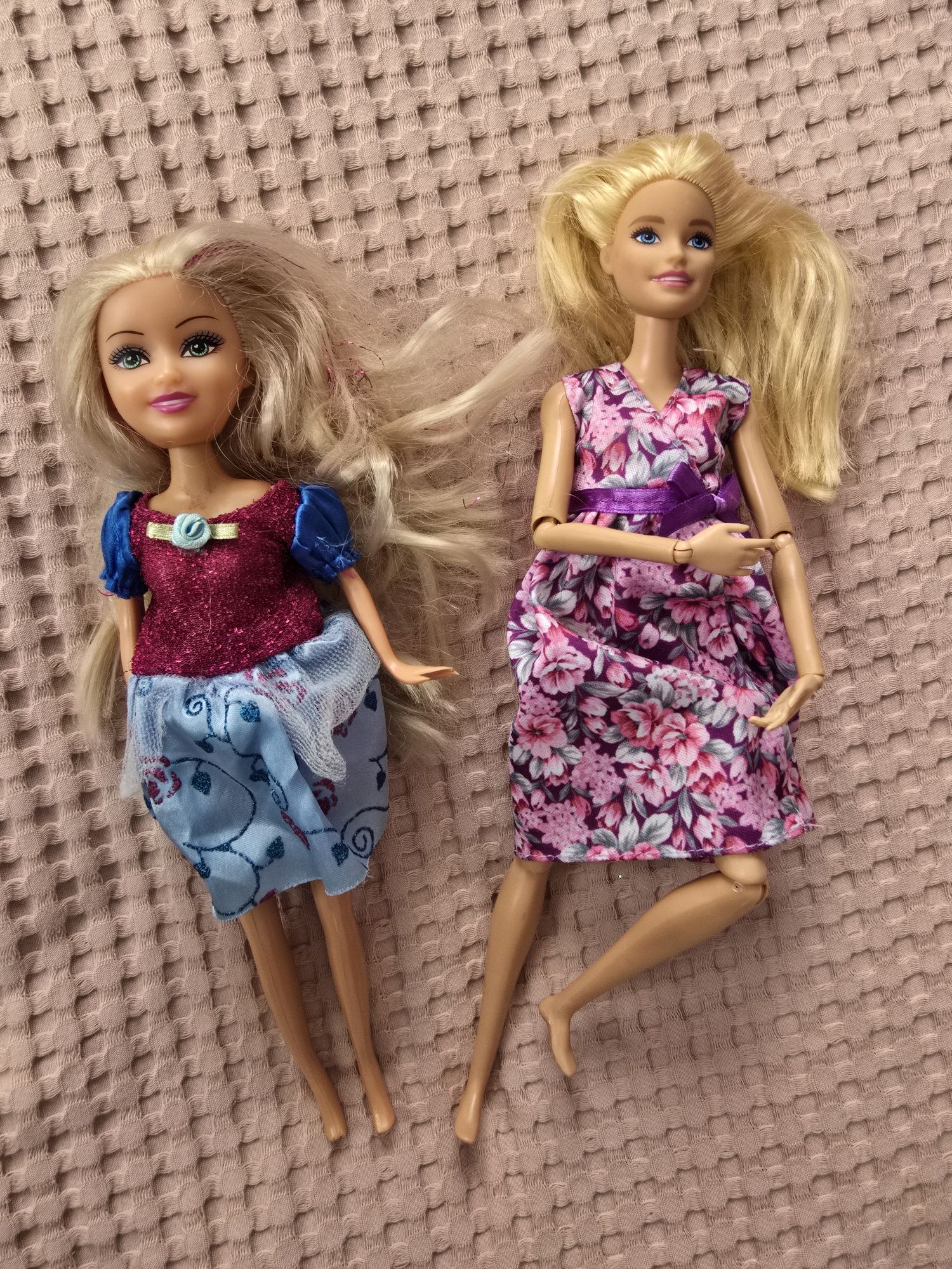 Lalki Barbie i Elsa