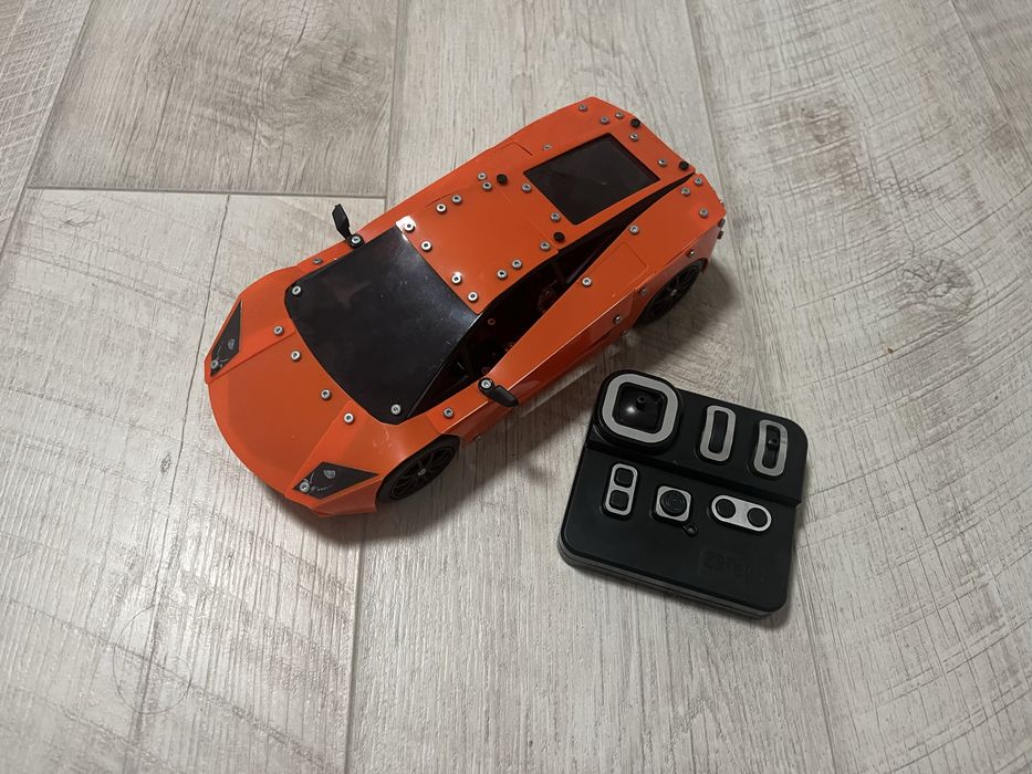 Машинка автомобіль