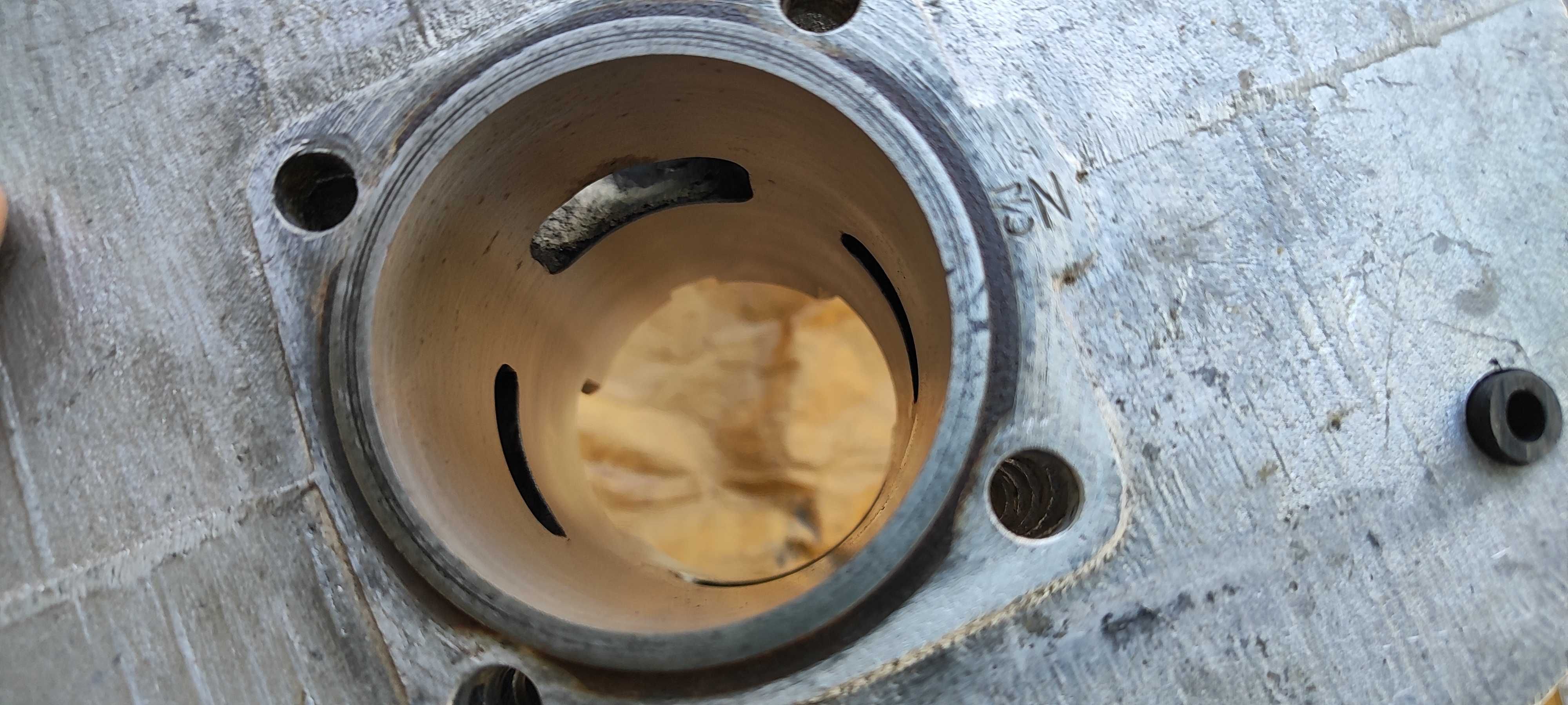 Cylinder WSK 175 Po szlifie jak nowy tłok ALMOT ak 20 PRL ZMD
