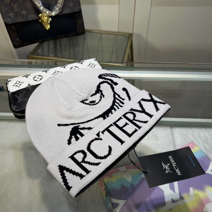 Czapka Arc'teryx, Biały