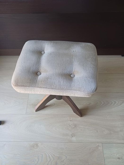 Pianino HELLAS w bardzo dobrym stanie