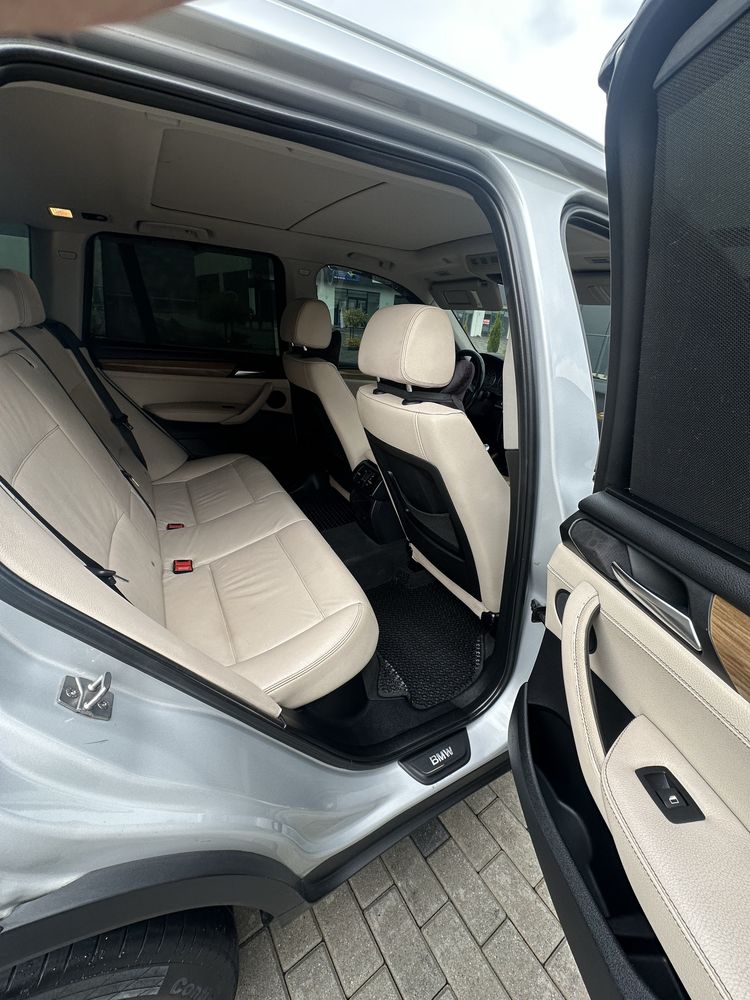 BMW  X-3 / X-DRIVE /2011р / 3.0 бензин