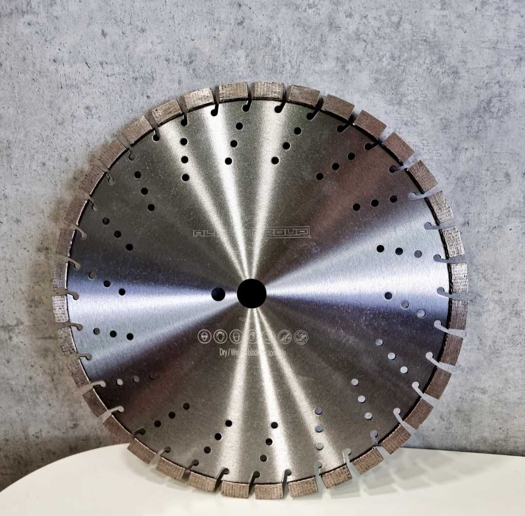 Алмазный диск ALMAZ GROUP 350 мм. сегмент ARIX III