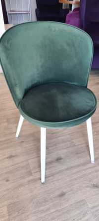 Мягкий удобный стул